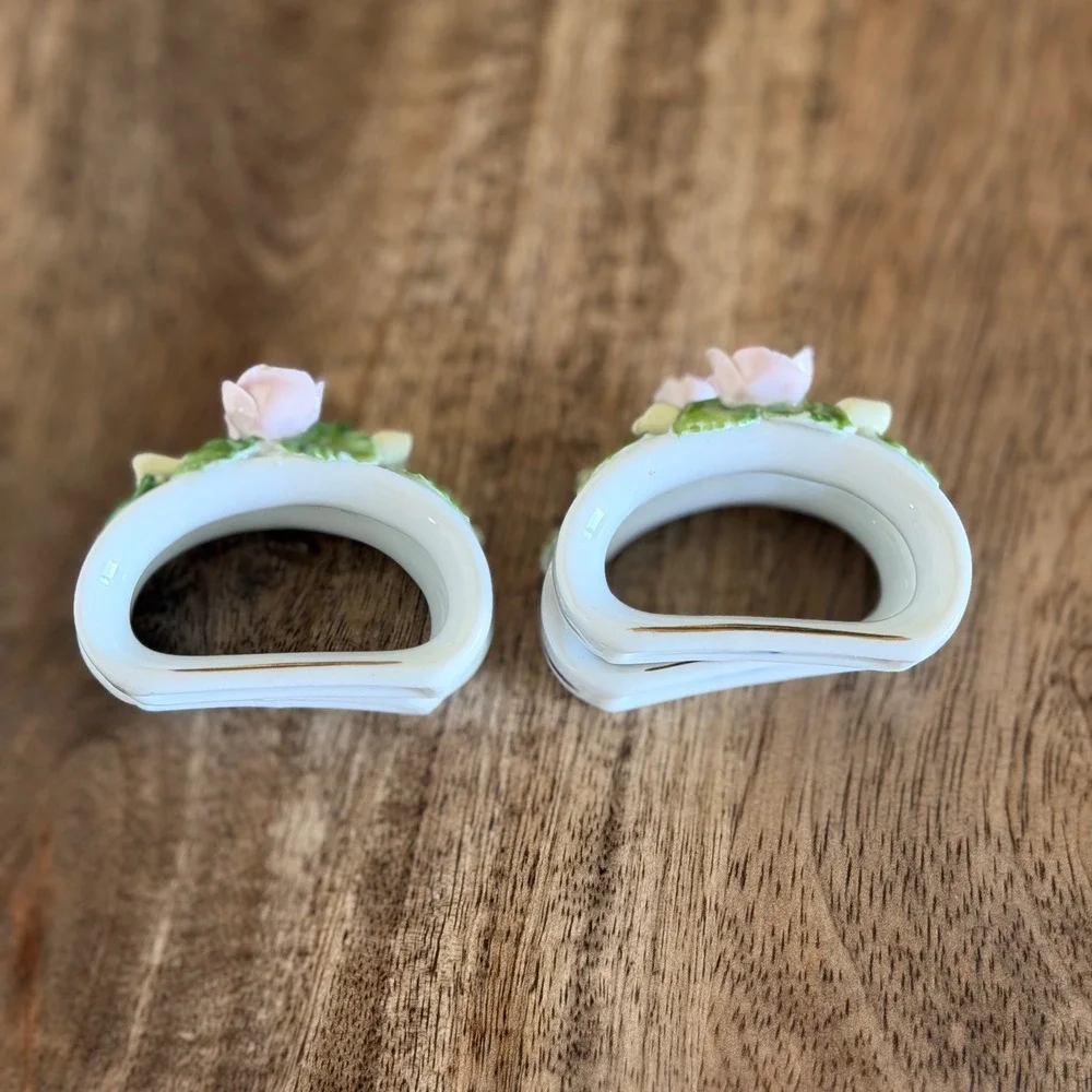 AK Kaiser Porcelain Napkin Rings Set of‎ 4 Pink Rose Floral West Germany Vintage